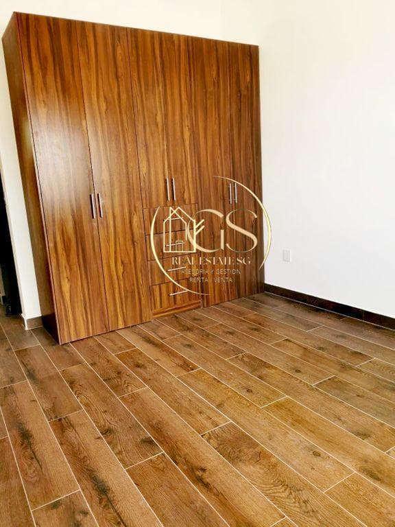 HOUSE FOR SALE IN THE MAYORAZGO RESIDENTIAL NEIGHBORHOOD, CELAYA