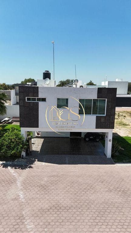 HOUSE FOR SALE IN VISTA HERMOSA, CORTAZAR