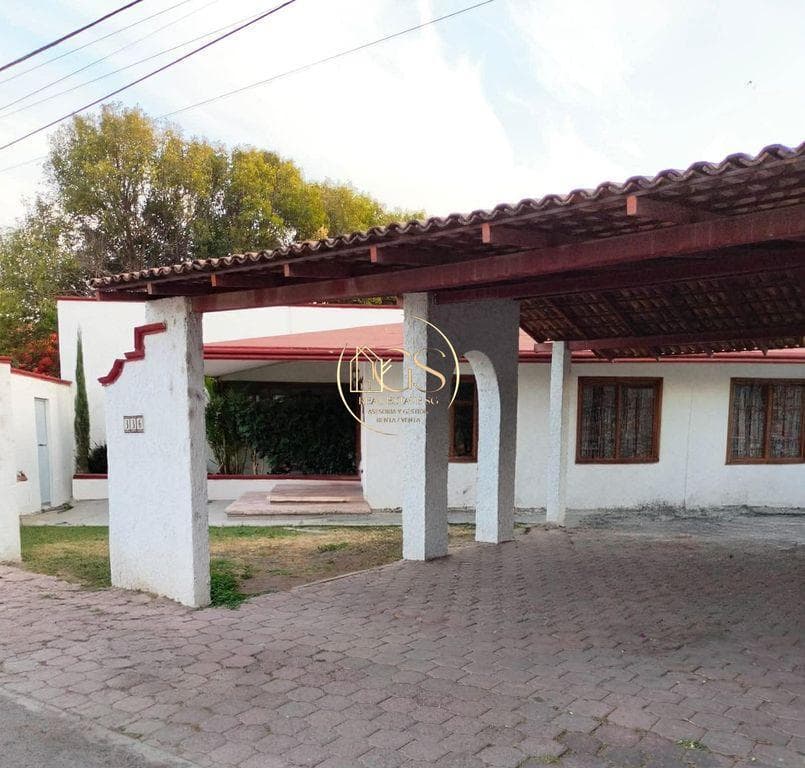 HOUSE FOR SALE IN PRADERAS DE LA HACIENDA, CELAYA