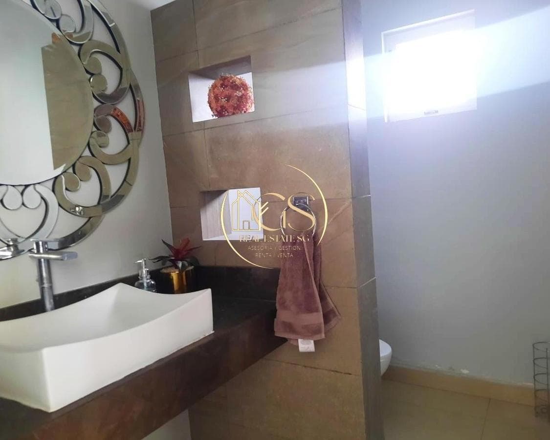 HOUSE FOR SALE IN QUINTA SANTA MARIA, CELAYA