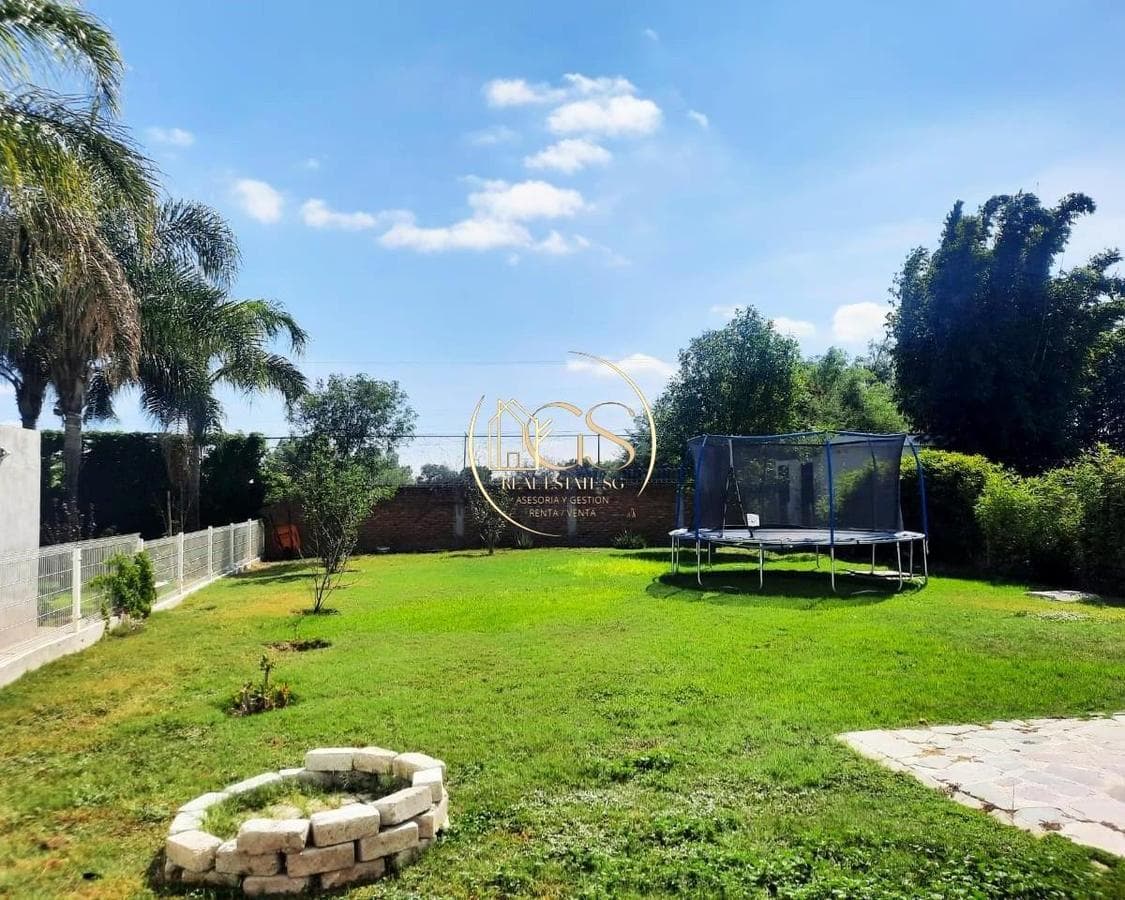 HOUSE FOR SALE IN QUINTA SANTA MARIA, CELAYA