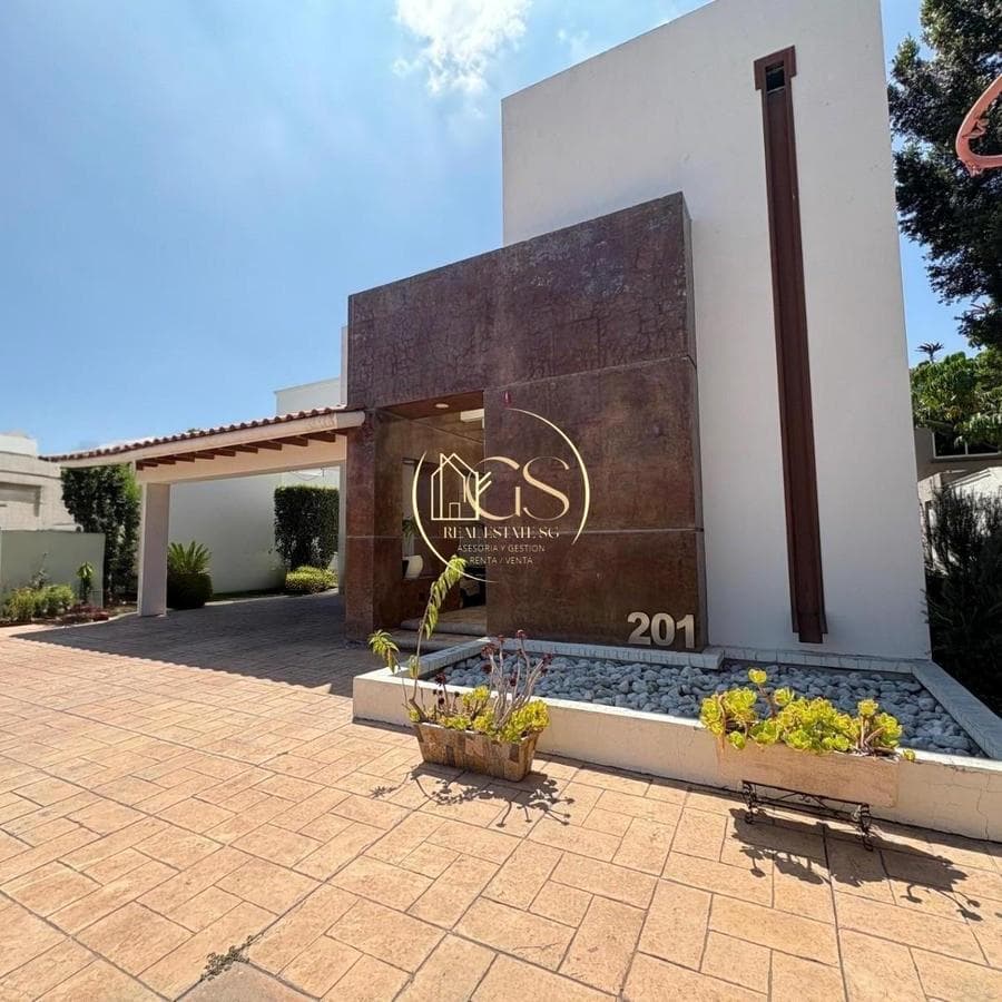 HOUSE FOR SALE IN EL CAMPESTRE, CELAYA