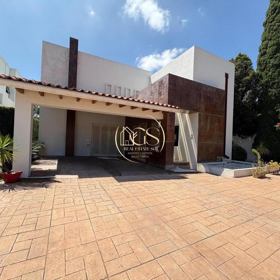 HOUSE FOR SALE IN EL CAMPESTRE, CELAYA