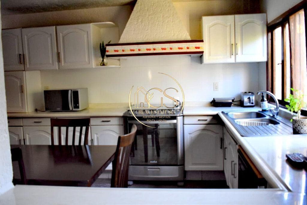 HOUSE FOR SALE IN PRADERAS DE LA HACIENDA, CELAYA