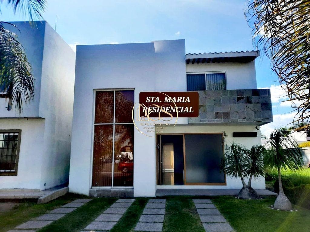 HOUSE FOR SALE IN SANTA MARIA, CELAYA RESIDENTIAL COMPLEX