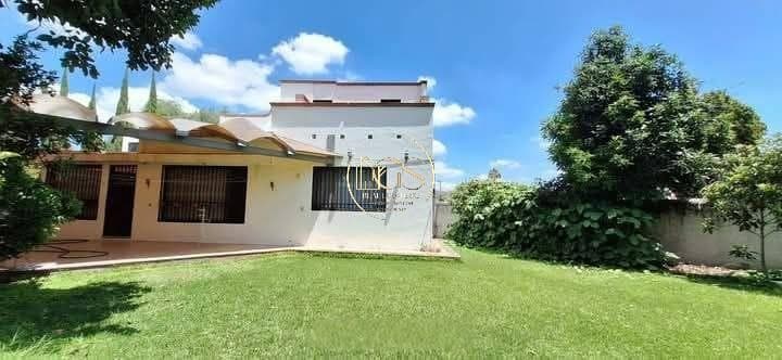 HOUSE FOR SALE IN PRADERAS DE LA HACIENDA, CELAYA