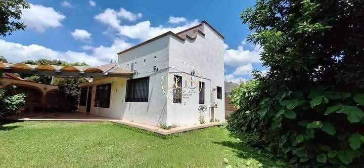 HOUSE FOR SALE IN PRADERAS DE LA HACIENDA, CELAYA