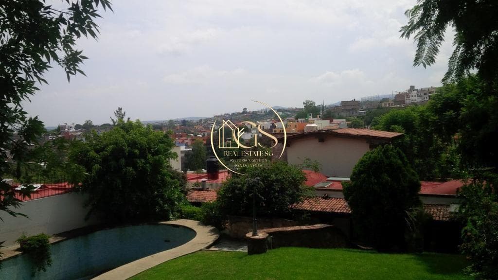 HOUSE FOR SALE IN THE HEART OF GUANAJUATO CITY