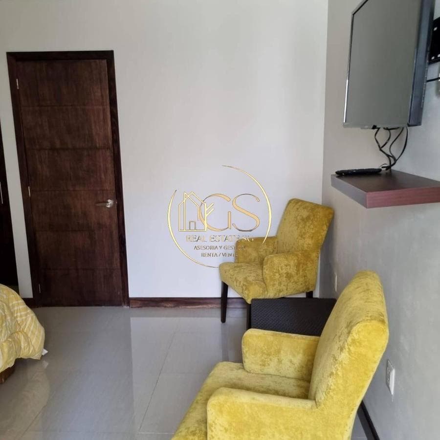 HOUSE FOR SALE IN PALMA REAL WITH LOFT IN CELAYA