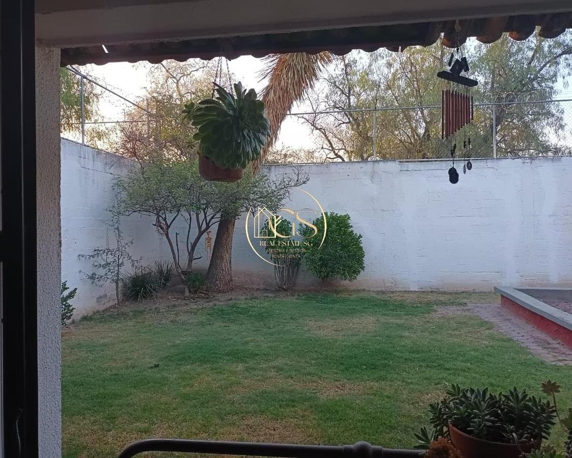 HOUSE FOR SALE IN PRADERAS DE A HACIENDA, CELAYA