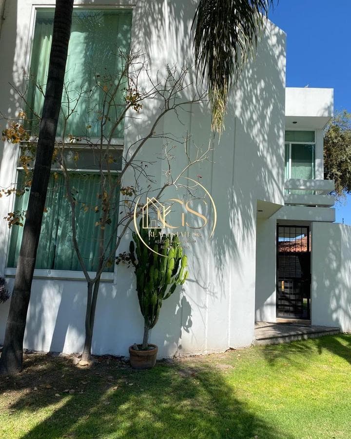 HOUSE FOR SALE IN RIBERAS DEL CAMPESTRE, CELAYA