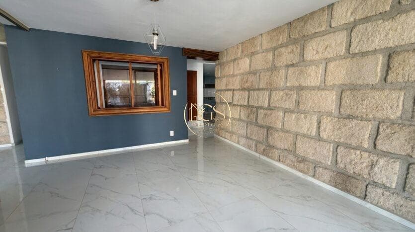 HOUSE FOR SALE IN THE ALAMEDA CELAYA RESIDENTIAL COMPLEX