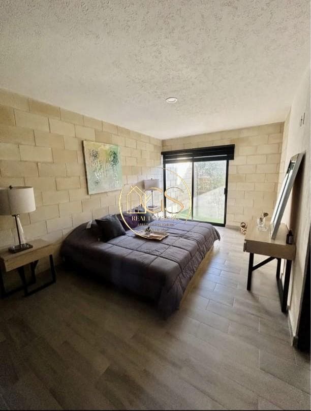 HOUSE FOR SALE IN THE COORDENADA RESIDENTIAL NEIGHBORHOOD OF CELAYA