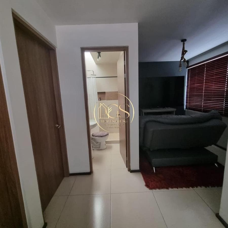 HOUSE FOR SALE ON SENDA REAL, CELAYA