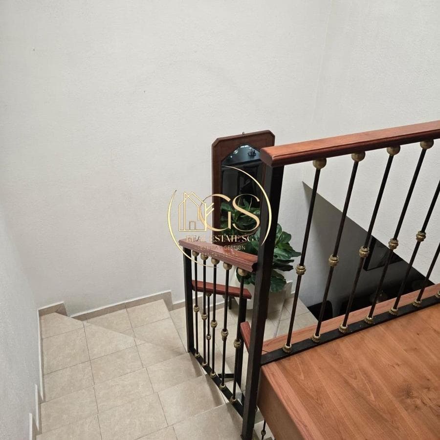 HOUSE FOR SALE IN LA FAVORITA, CELAYA RESIDENTIAL COMPLEX