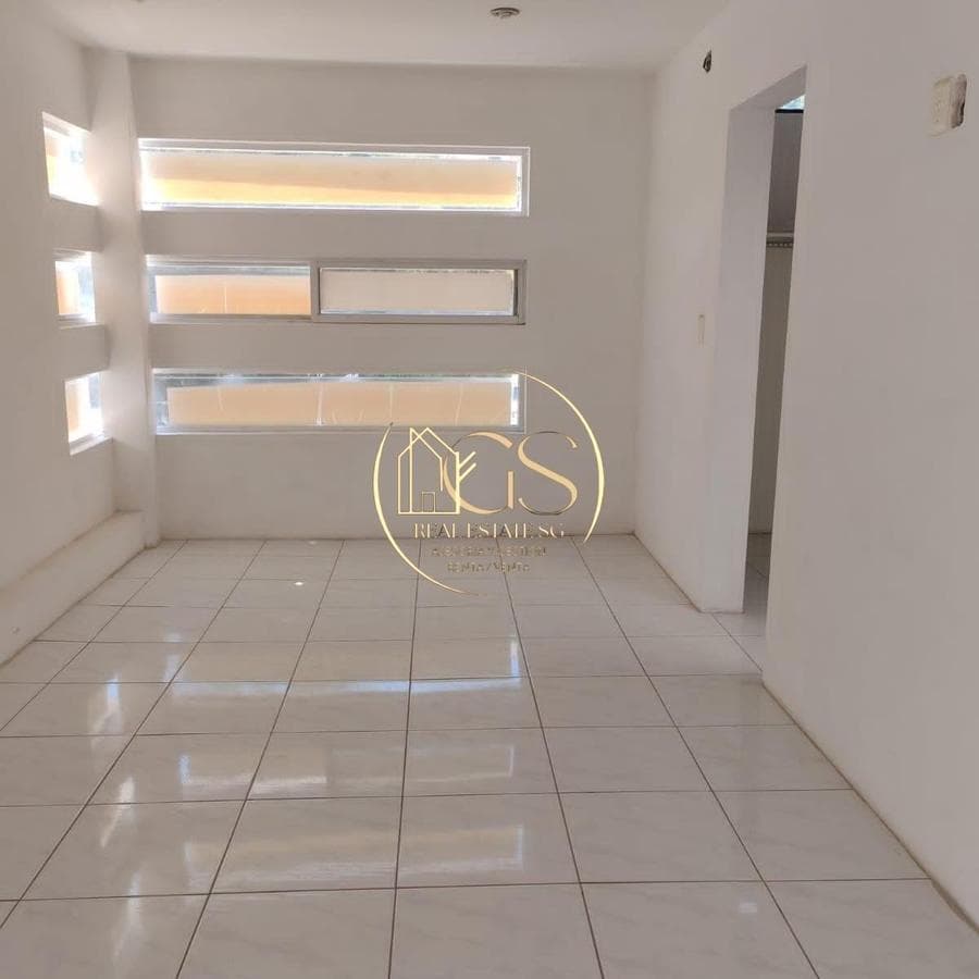 HOUSE FOR SALE IN JARDINES DE CELAYA