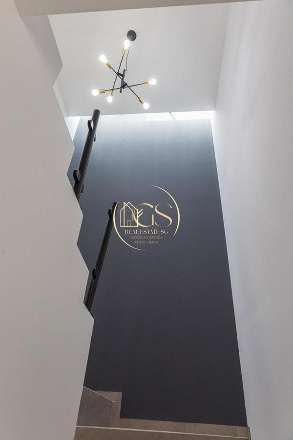 HOUSE FOR SALE IN PUNTA ARENA, CELAYA