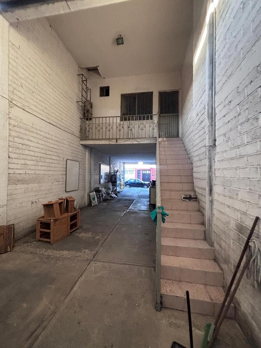 Warehouse with a Storefront in a Highly Commercial Area