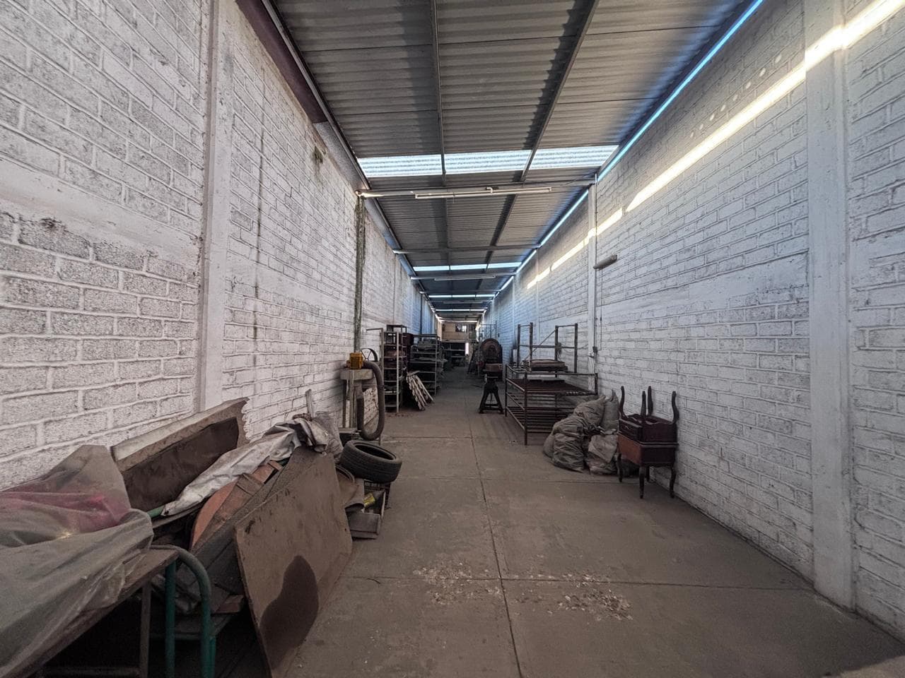 Warehouse with a Storefront in a Highly Commercial Area