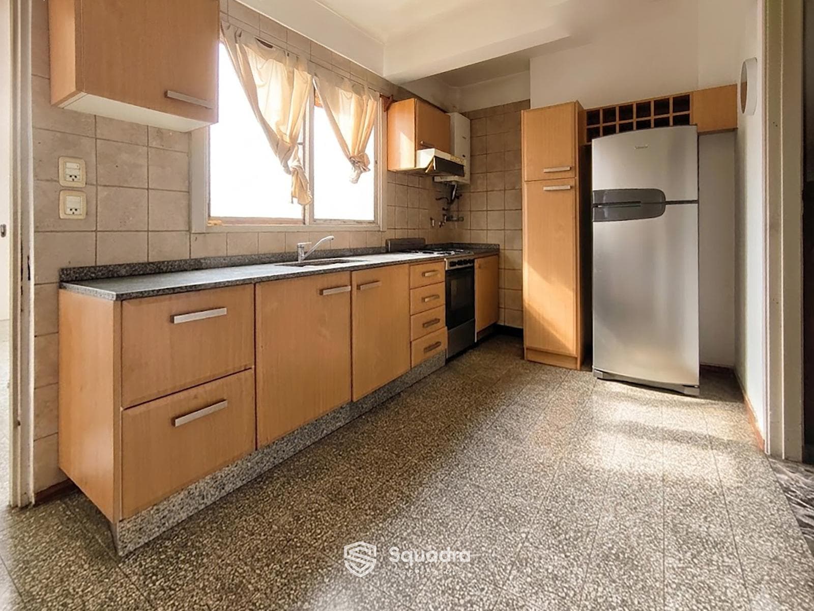 FOR SALE | TRADE – 2-bedroom apartment facing the street with a balcony - Downtown, Rosario