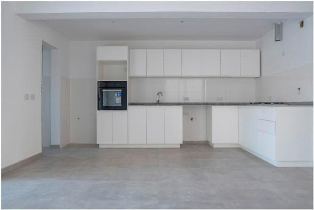 3-BEDROOM HOUSE FOR SALE IN THE VILLA BELGRANO NEIGHBORHOOD