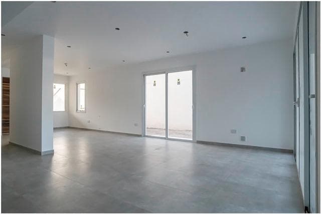 3-BEDROOM HOUSE FOR SALE IN THE VILLA BELGRANO NEIGHBORHOOD