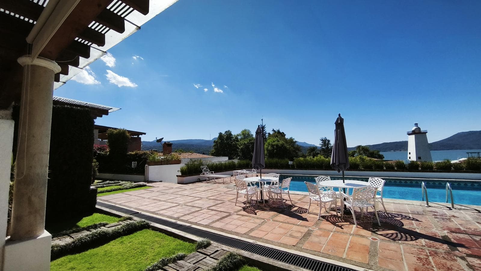 House for Rent with a Lake View in Valle de Bravo