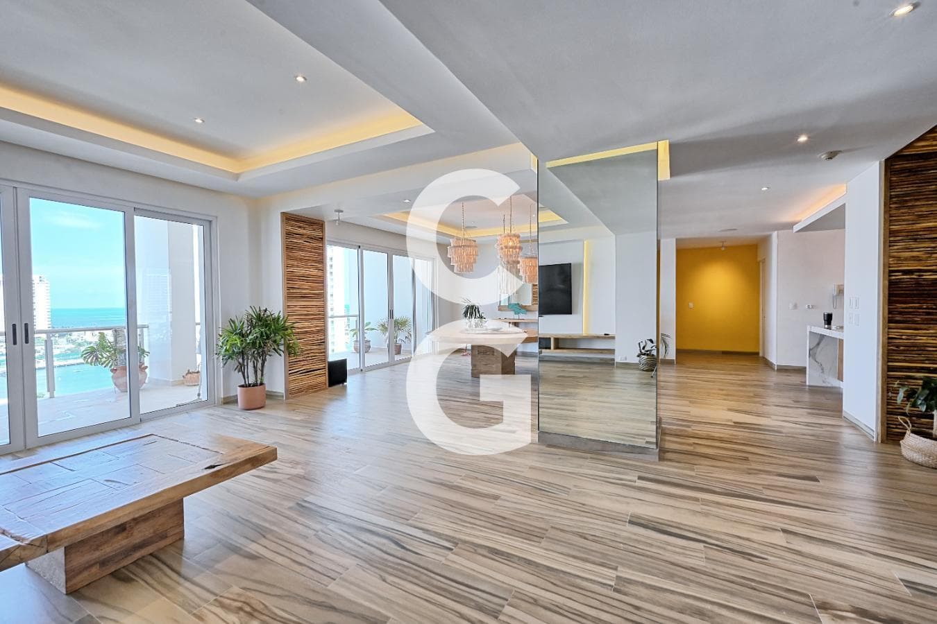 Apartment for Sale and Rent in Cancún at Maioris Puerto Cancún with a Terrace Overlooking the Ocean