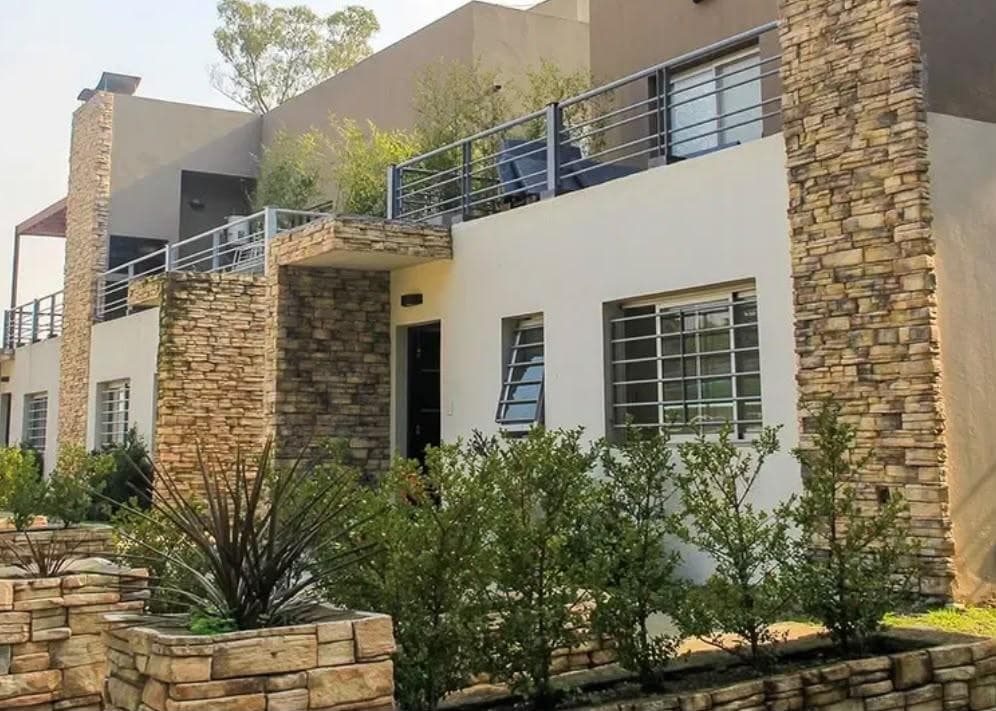 3-room apartment for sale with garage (ground floor with office; could be converted into a 4th room) in Canning