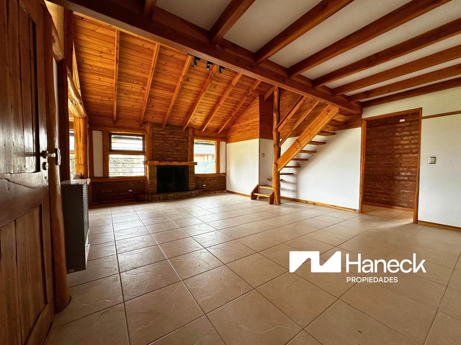 House for Long-Term Rent, Dina Huapi