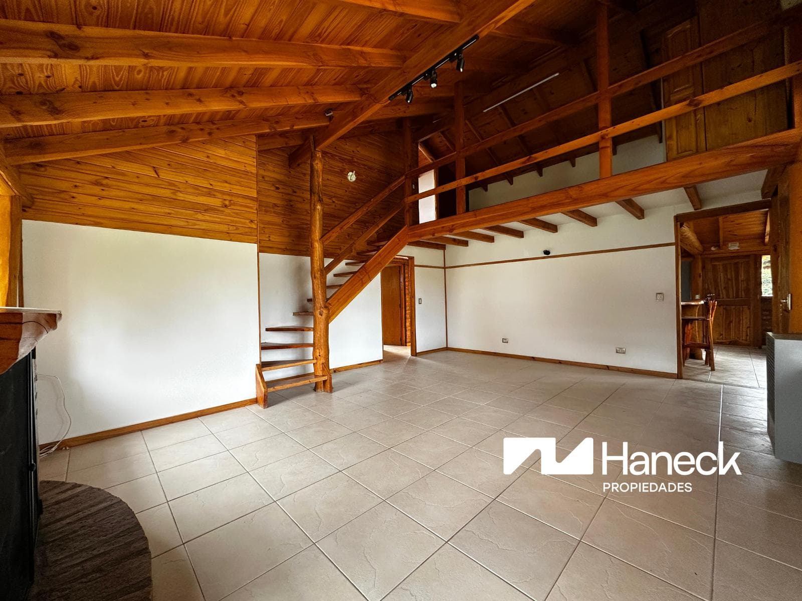 House for Long-Term Rent, Dina Huapi