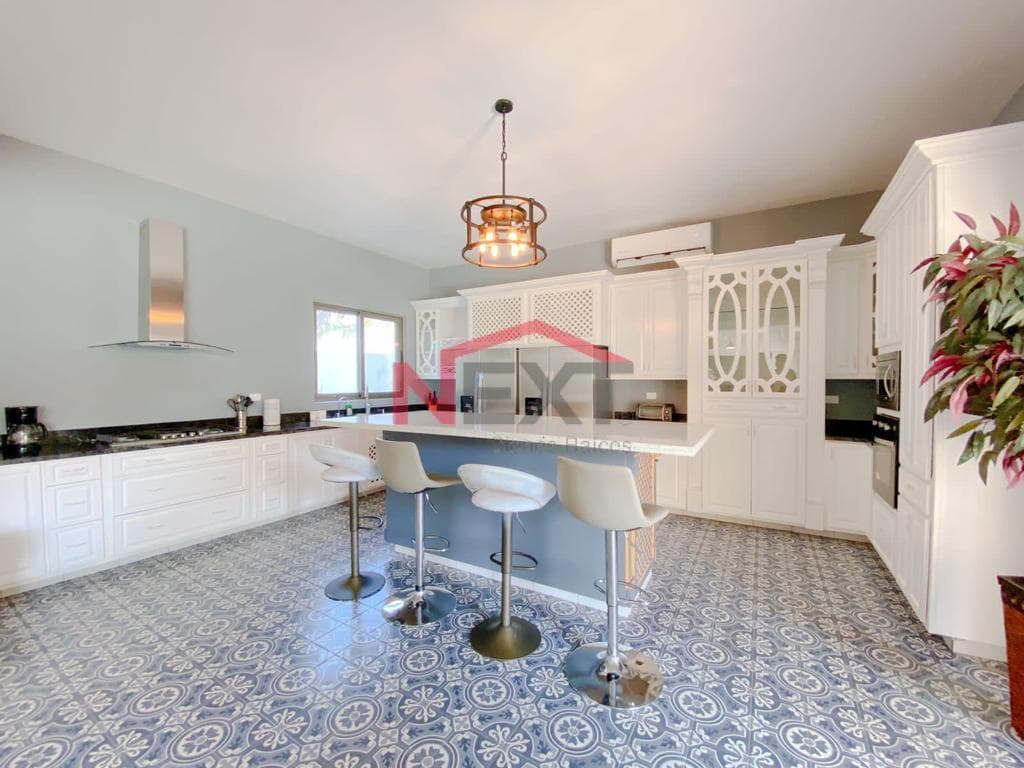 HOUSE FOR SALE IN VILLA CALIFORNIA