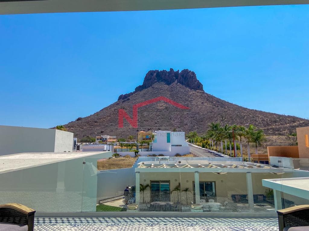HOUSE FOR SALE IN VILLA CALIFORNIA