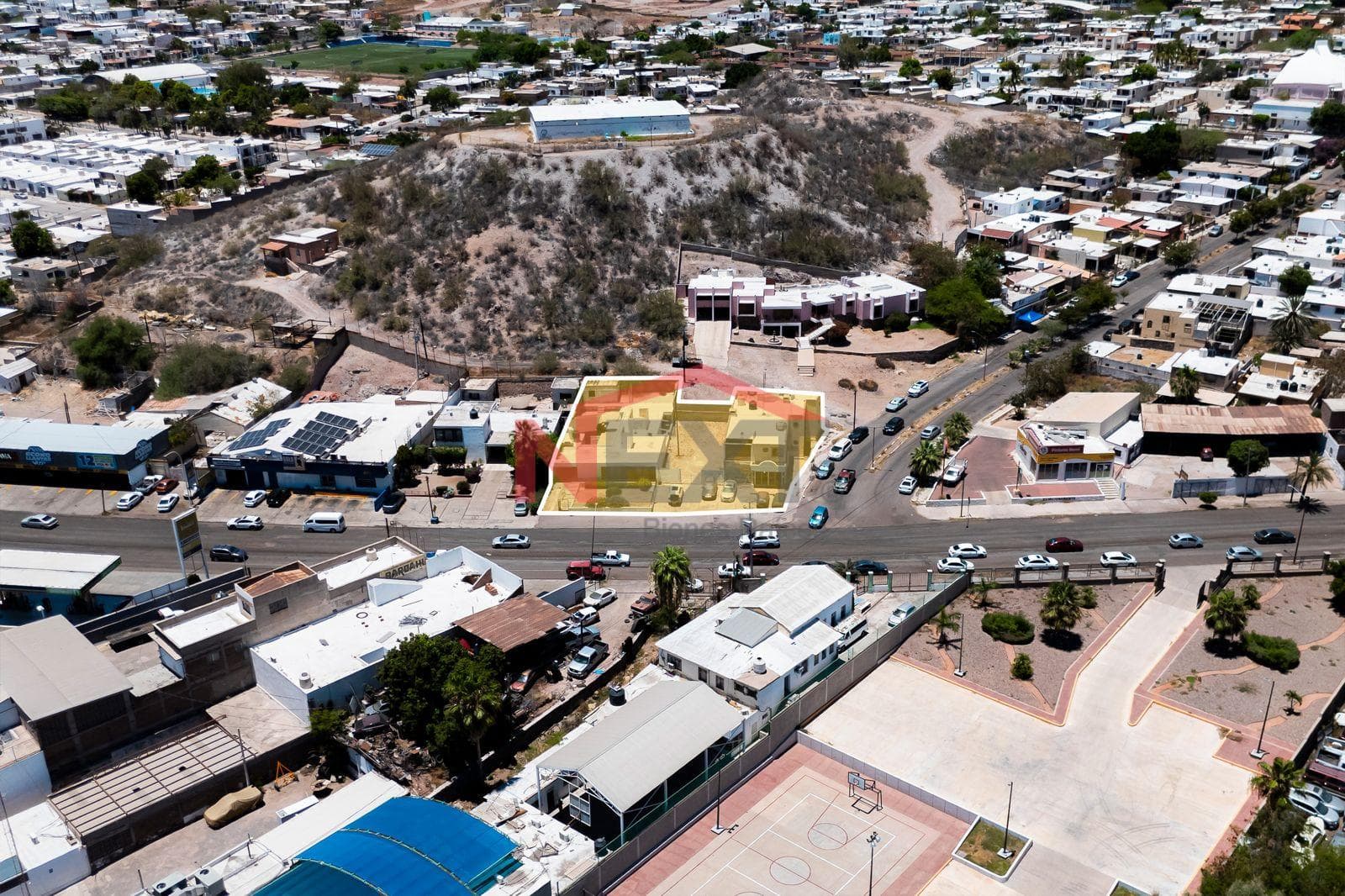 HOUSE AND BUILDING FOR SALE IN GUAYMAS
