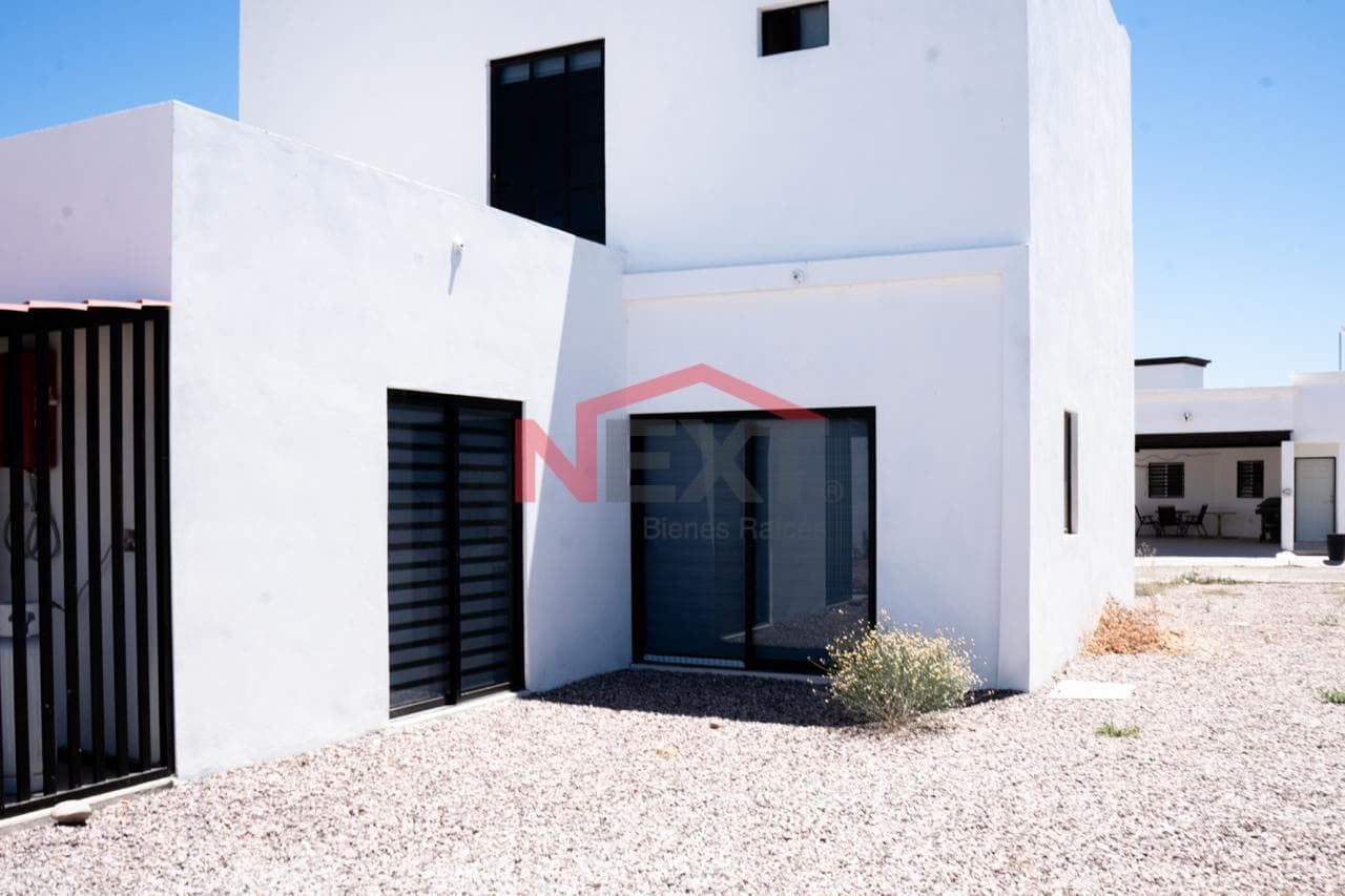HOUSE FOR RENT IN SAN CARLOS