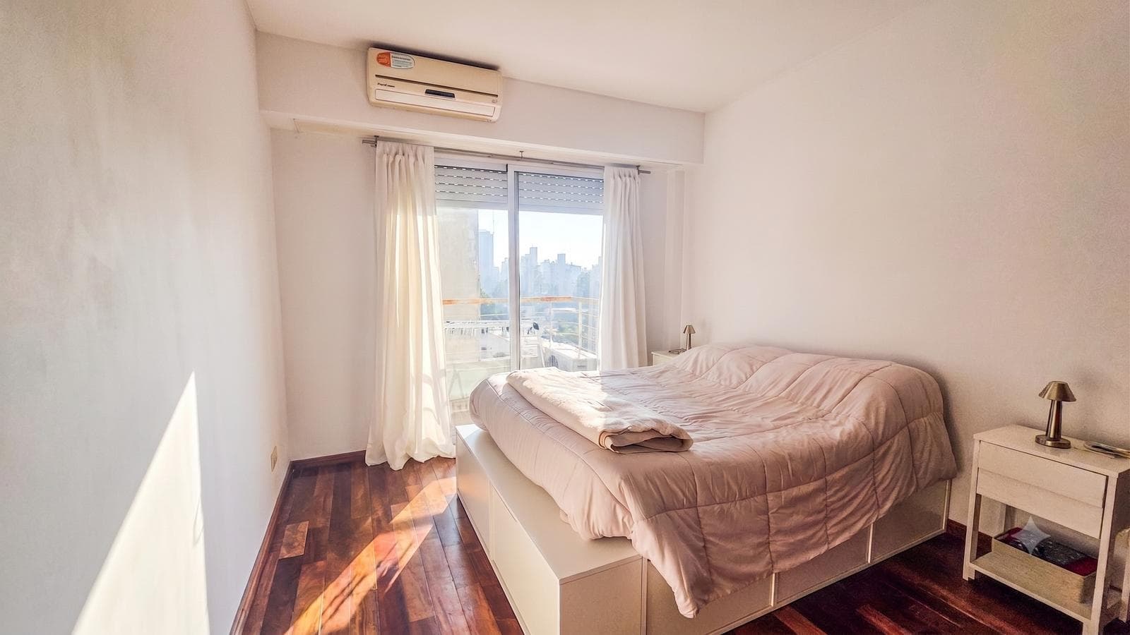 FOR SALE - 1-bedroom apartment with two balconies, Downtown - Rosario