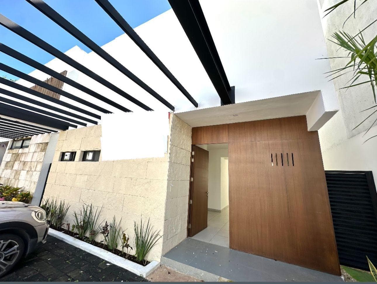 AQUA RESIDENCIAL House