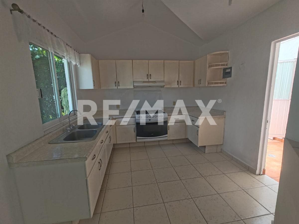 House for Rent, Los Amates Subdivision, Oaxtepec