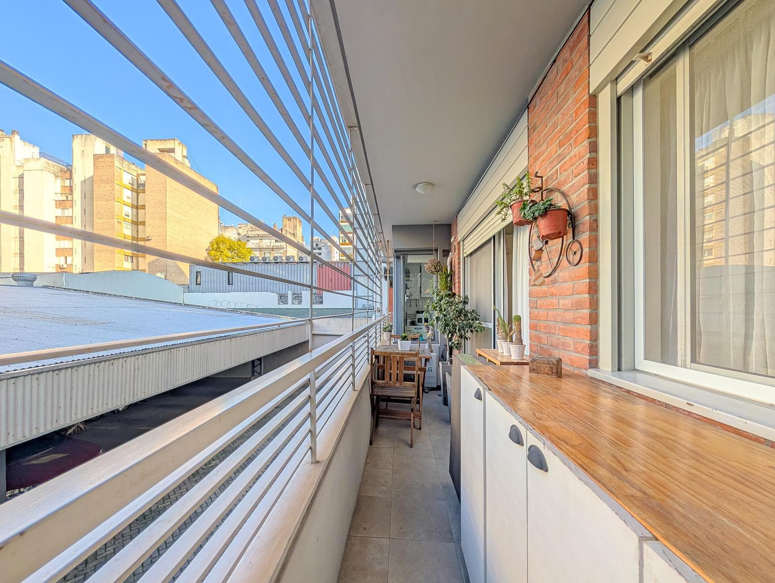 2-BEDROOM APARTMENT FOR SALE WITH BALCONY, PARAGUAY 1500, DOWNTOWN ROSARIO