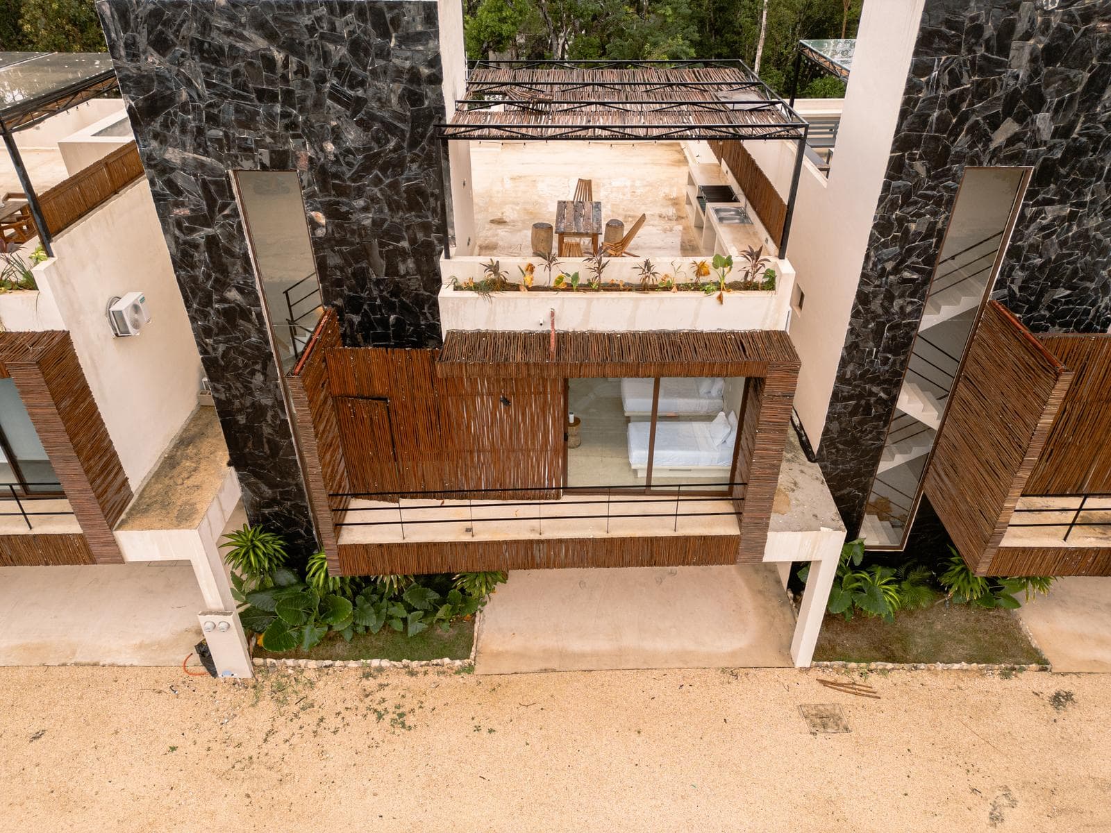 4-BEDROOM LOCK-OFF HOME FOR SALE IN TULUM WITH PRIVATE POOL, MAKI 19