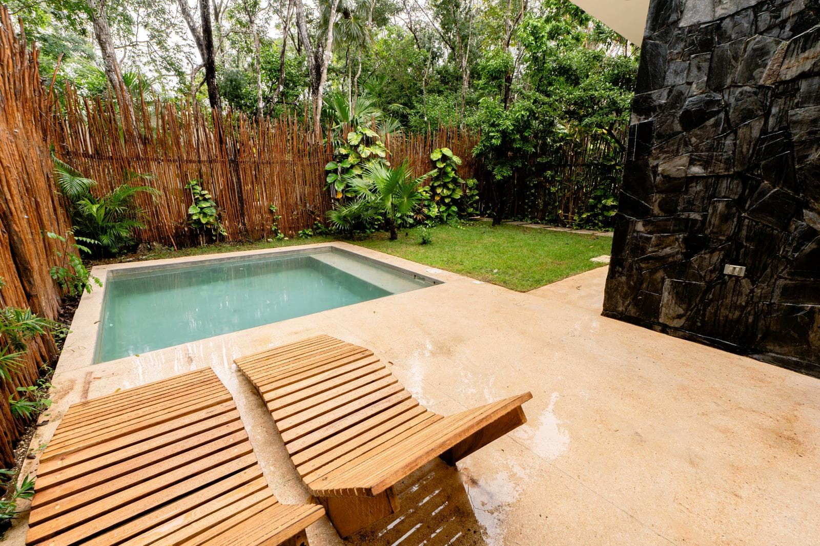 4-BEDROOM LOCK-OFF HOME FOR SALE IN TULUM WITH PRIVATE POOL, MAKI 19