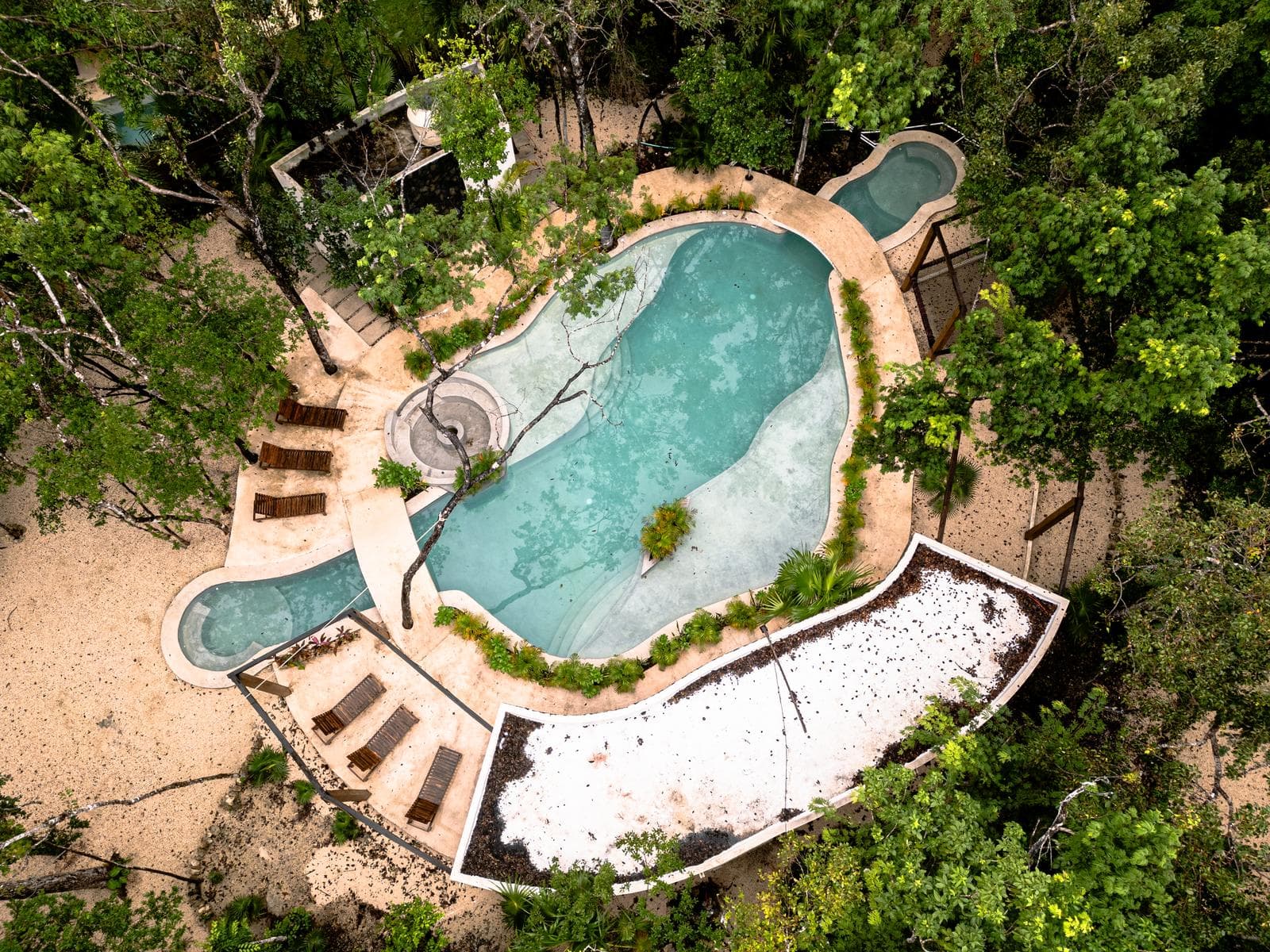 4-BEDROOM LOCK-OFF HOME FOR SALE IN TULUM WITH PRIVATE POOL, MAKI 19