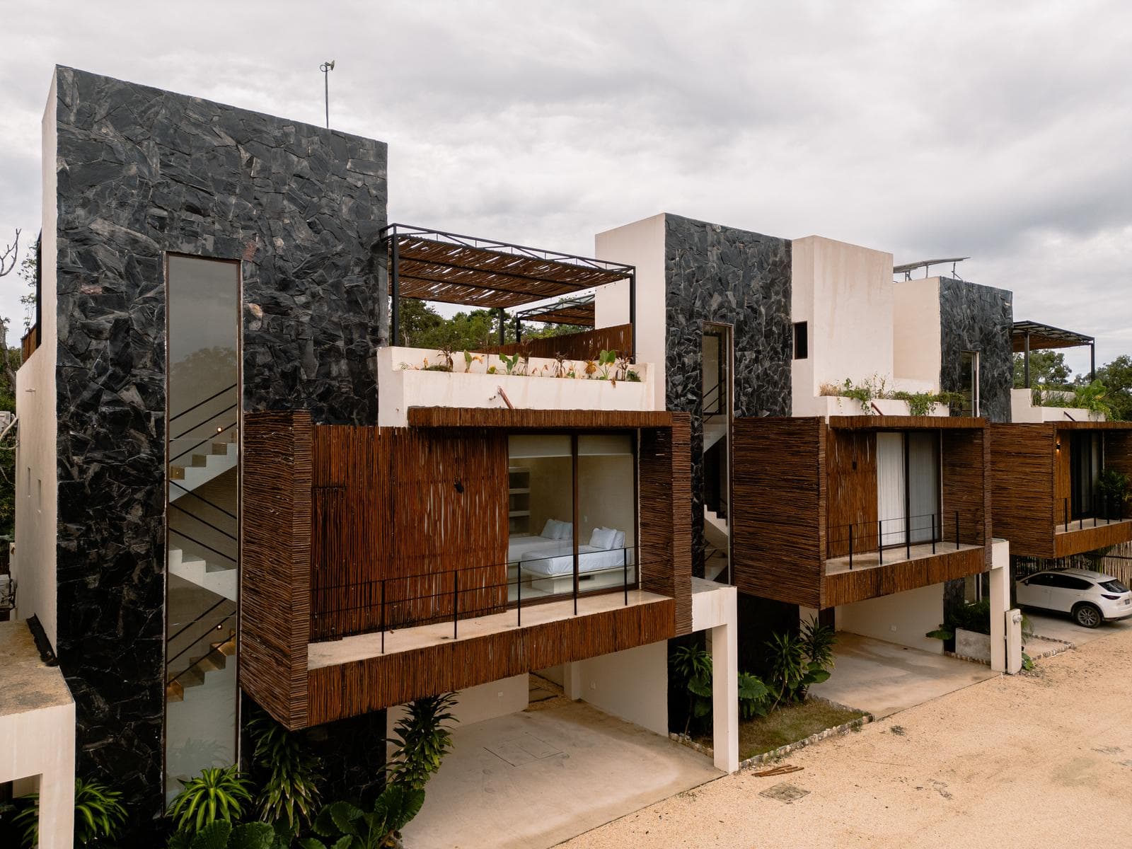 4-BEDROOM LOCK-OFF HOME FOR SALE IN TULUM WITH PRIVATE POOL, MAKI 19