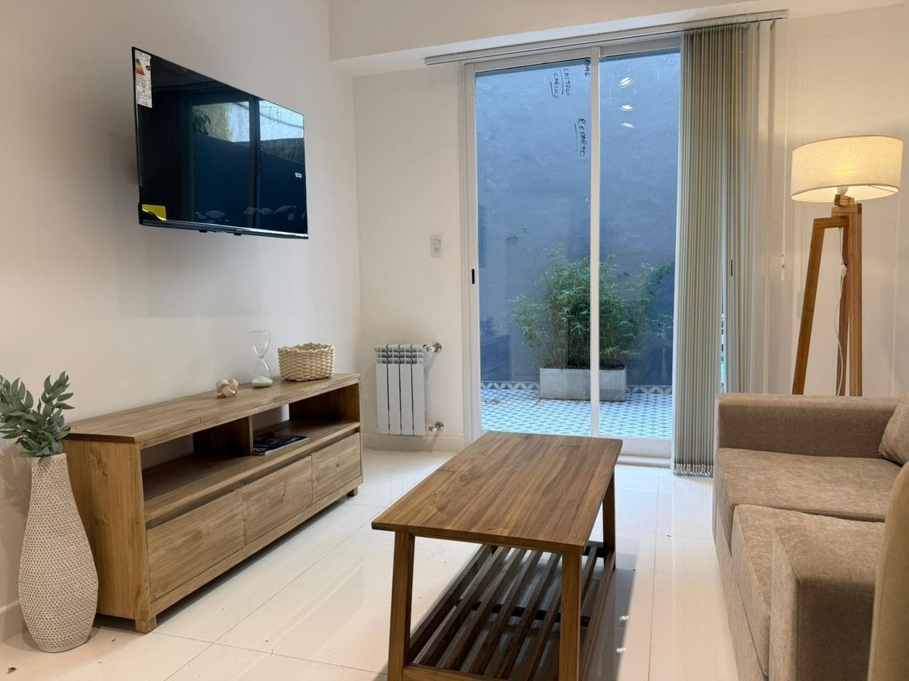 3-Bedroom Apartment with 2 Patios