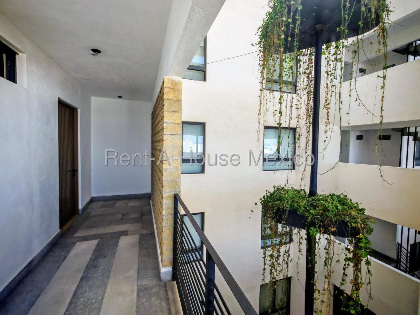 Apartment for rent with a terrace and a view of green spaces in Zibatá – Querétaro