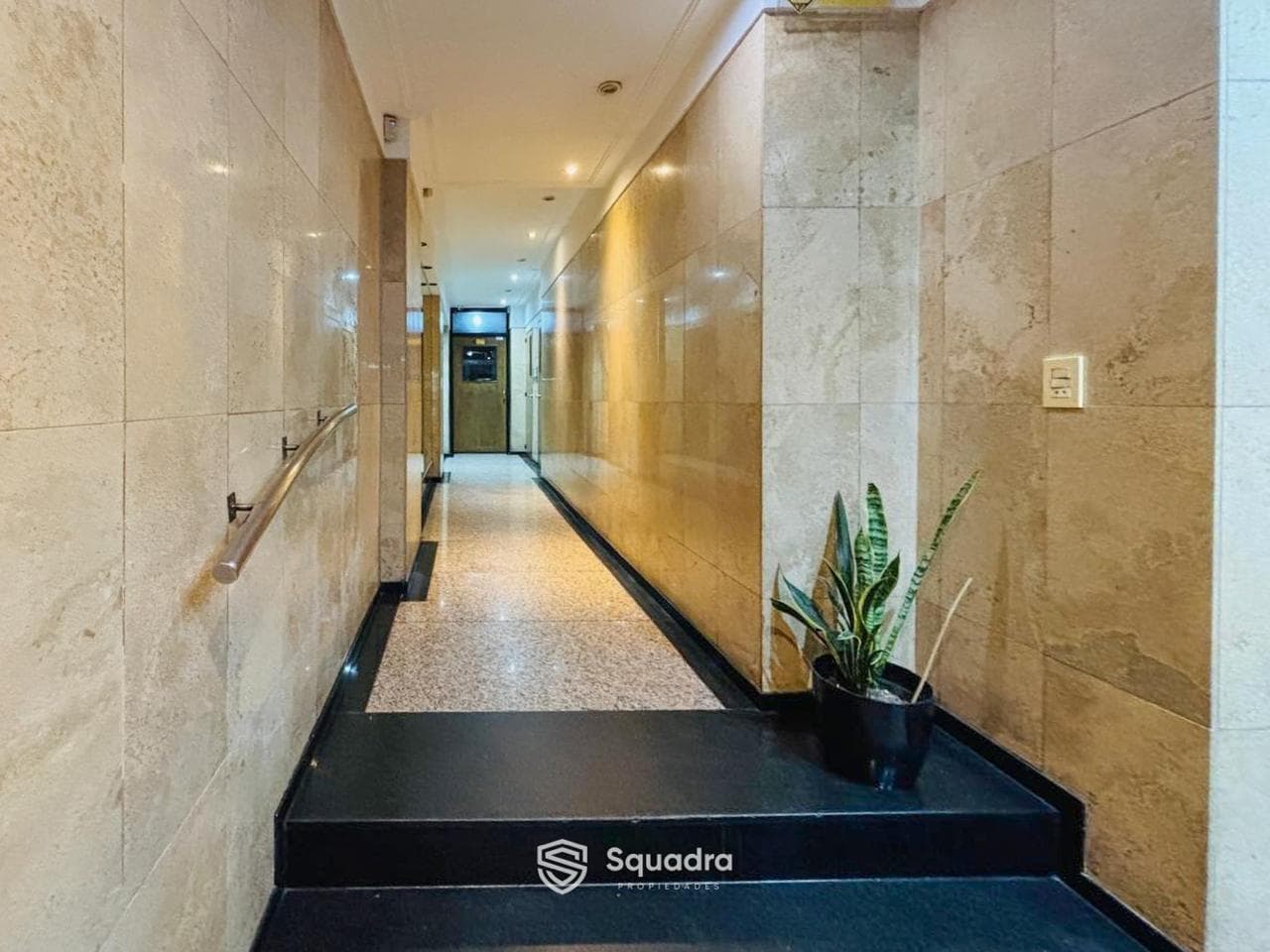 FOR SALE - Commercial office for professional use - Downtown area, Rosario.