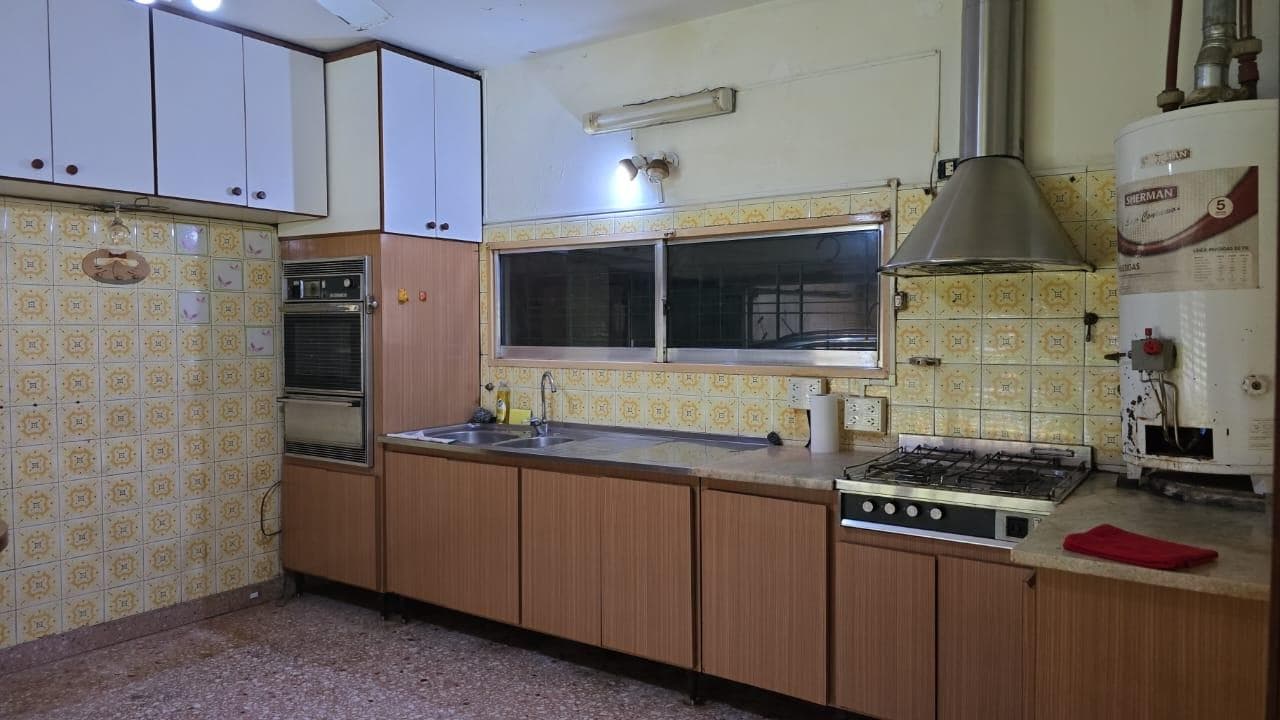 House in Jose Marmol