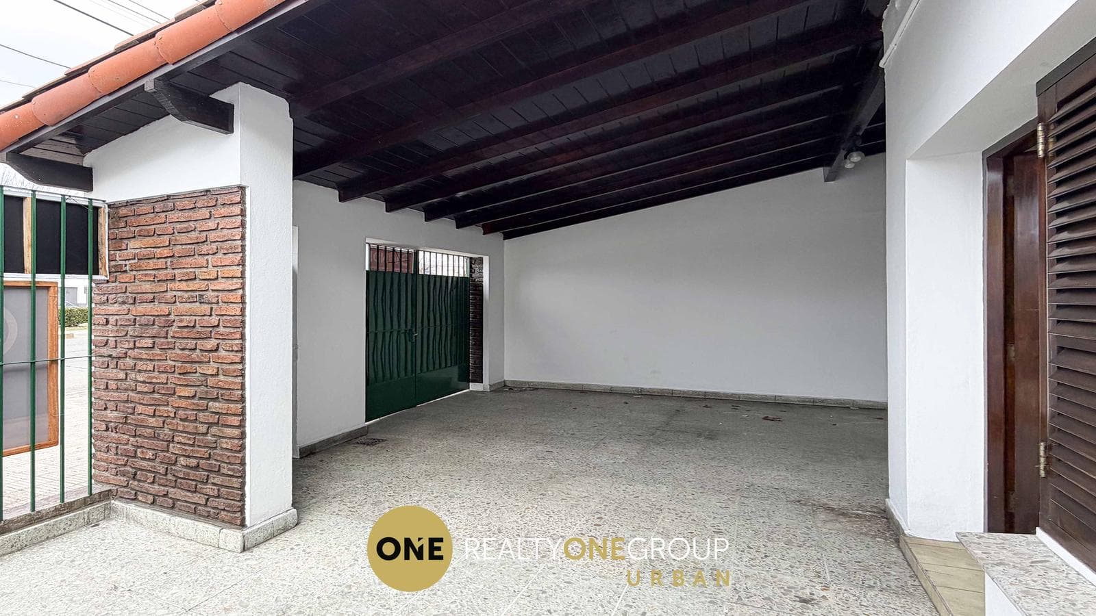2-Bedroom House on the Main Street | La Plata | For Sale