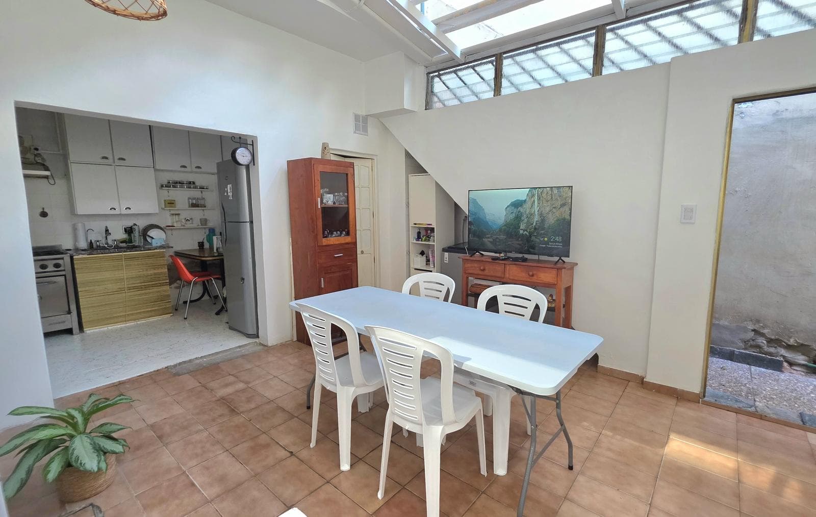 Carrasco 582: IMPECCABLE 4-bedroom townhouse with a courtyard and terrace (ideal for two families or as a great barbecue area/outdoor dining space)