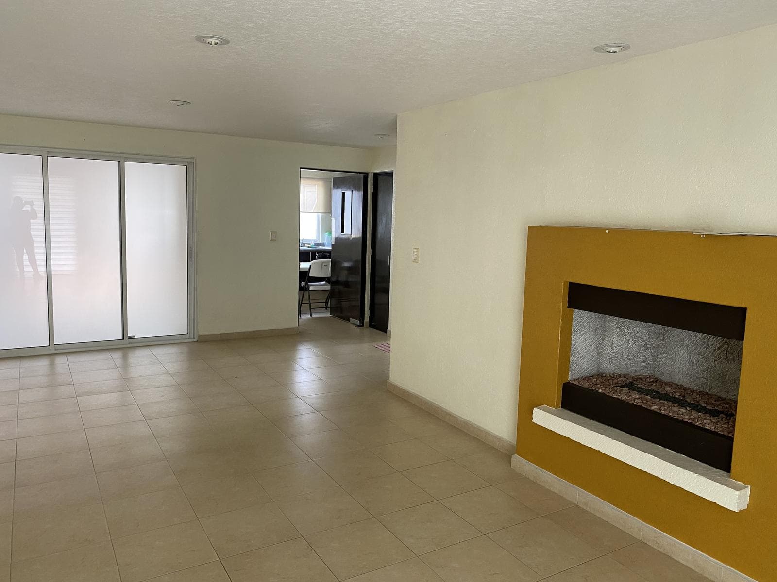 House in a Condominium Complex - El Castaño